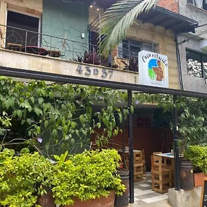 Casa Estacion Y Restaurante Hostel