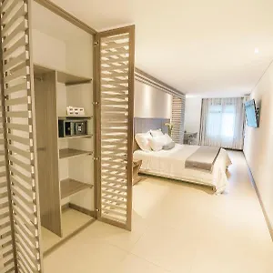 Torre Poblado Hotel