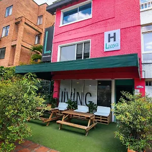  Albergue Living