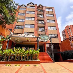 Отель Casa Laureles, Медельин